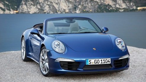 Porsche breidt het modelprogramma van de nieuwe 911 uit met de 911 Carrera 4. Het model is voorzien van actieve vierwielaandrijving en debuteert tijdens de Autosalon van Parijs eind september. Prijzen
