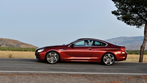Nu de BMW 6 Serie als Cabriolet bij de dealer staat is het tijd de Coup naar voren te schuiven. De auto beleeft momenteel zijn premire op de autoshow van Shanghai en wordt leverbaar vanaf 90.350 eur