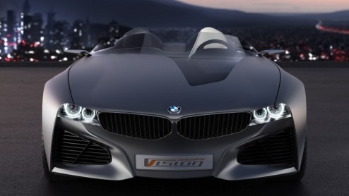BMW toont in Genve opzienbarend nieuws. Zo staat de BMW Vision ConnectedDrive in de spotlights, een integraalauto waarbij 'de bestuurder controle heeft over de auto als een spin over zijn web' door