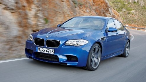 Van 8-12 december staat een deel van de RAI Amsterdam weer in het teken van de Miljonair Fair. Als vanouds zijn enkele automerken weer van de partij. Rondvraag leert dat in in ieder geval BMW, Mercede