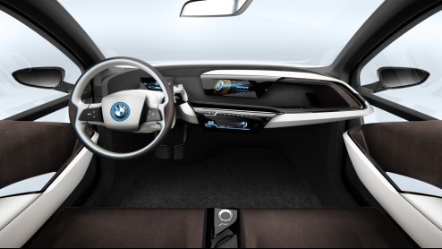 Het submerk BMW i van BMW wordt steeds meer werkelijkheid. De Duitsers presenteren de i3 Concept en i8 Concept, twee studiemodellen die een totaal nieuwe kijk moeten geven op individuele mobiliteit.