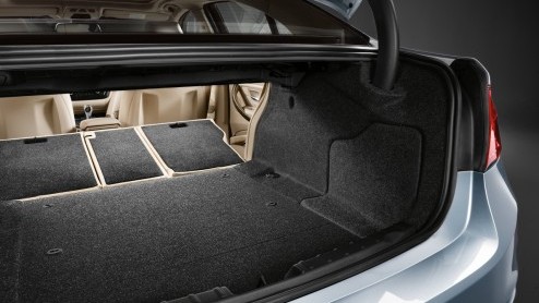 In de herfst van 2012 introduceert BMW de 3 Serie hybride onder de naam ActivHybrid 3, die dankzij een drieliter zescilinder en elektromotor voor zowel kracht als zuinigheid gaat. Voor minder doen de