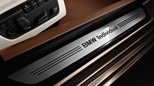 Audi had altijd de naam d grote meester te zijn in het vullen van alle gaatjes in het leveringsprogramma, BMW doet dat inmiddels tenminste zo vaak  en dan met tandheelkundige precisie. Het jongste v