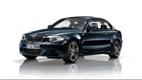 BMW is klaar voor de zomer met vier speciale cabriomodellen. De BMW 1 Serie Cabrio en de 3 Serie Cabrio zijn nu namelijk tijdelijk leverbaar als M Sport Edition en de Exclusive Edition.