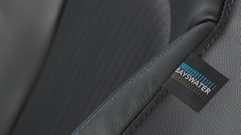 Mini voegt twee speciale uitvoeringen van Mini hatchback; de Baker Street en Bayswater. Ze zijn voorzien van speciale lakkleuren en striping en een interieur met exclusieve kleurencombinaties. Het duo