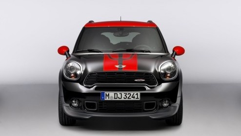 Bij Mini staat de John Cooper Works uitvoering bekend als de sportiefste uitvoering met extra veel kracht. Daarom introduceert het merk nu ook de Countryman in die extra pittige variant. Het doek gaat