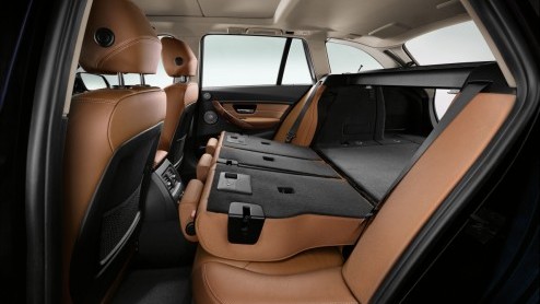 Volop nieuws dit weekend bij BMW. Na de 3-deurs 1-serie volgt nu de eerste informatie omtrent de nieuwe 3-serie Touring. Zoals verwacht: een kleine 5-serie Touring, die met 20 procent bijtelling is 
