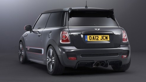 Op het grote MINI-feest MINI United 2012 hebben we kunnen kennismaken met de John Cooper Works GP, de snelste MINI ooit die in november op de markt komt. In een oplage van 2000 stuks, dus dat wordt re