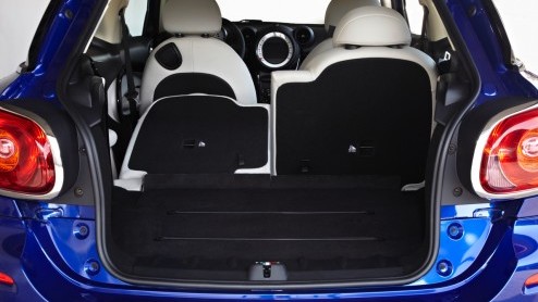 Het zevende model van Mini is een feit met de komst van de Paceman. Vandaag is hij alvast officieel gegaan en zodoende hebben we meer details en beelden. Komend voorjaar staat de sportieve Sports Act