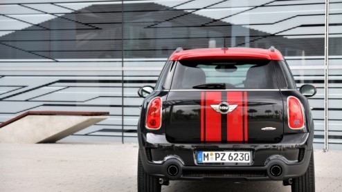 De snelste MINI Countryman is onderweg naar de dealer. Vanaf december staat de nieuwe Mini John Cooper Works Countryman in de showroom. Met 218 pk en vierwielaandrijving, voor 45.580 euro.