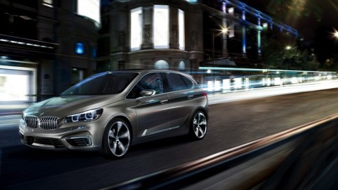 BMW introduceert in Parijs de BMW Concept Active Tourer. Deze plug-in hybride met voorwielaandrijving(!) meet 4.35 meter en wordt aangedreven door een elektromotor en een 1.5 liter turbomotor. CO2-uit