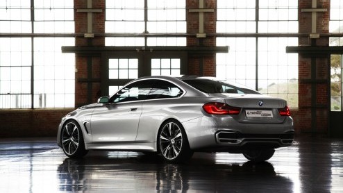 Ja, daar is hij dan, de BMW 4 Serie Coup. Hoewel de opvolger van de tweedeurs 3 Serie nog als Concept wordt gepresenteerd geeft hij al een realistische blik op het eindresultaat. De Duitsers zetten d