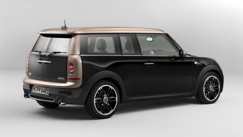 De Mini Clubman haalt het nieuws. Mini presenteert een speciale uitvoering van het model, met exclusieve kleuren en verfraaide details. Meet the Mini Clubman Bond Street. Daarnaast blijft de Mini Hyde