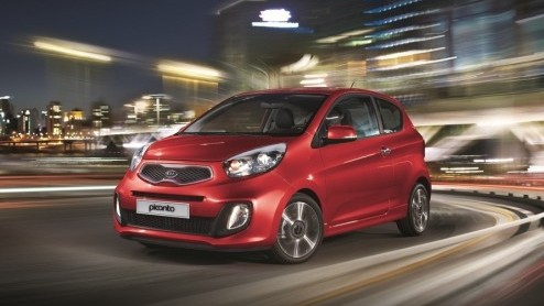 In navolging van de 5-deursversie is sinds deze maand ook de 3-deursuitvoering van de nieuwe Kia Picanto in Nederland leverbaar. Deze is net zo zuinig maar heeft een eigen sportievere styling.