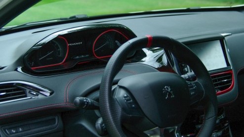Autotest Peugeot 208 GTI met 1.6 THP 200 pk turbomotor. Wel of geen hot hatch?