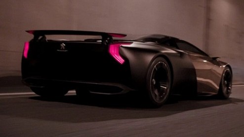 Peugeot neemt iets mee naar Parijs om naar uit te kijken. De Fransen verleiden ons met een teaser naar een nieuwe sportauto. Het studiemodel wordt gepresenteerd onder de naam Onyx.