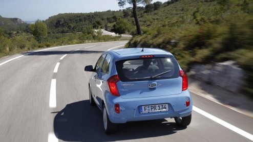 De bestverkochte stadsauto van de afgelopen twee jaar is of een Toyota Aygo, Citroen C1 of Peugeot 107. Als het aan Kia ligt, gaat de nieuwe Picanto dit stokje heel snel overnemen. De Koreanen zetten