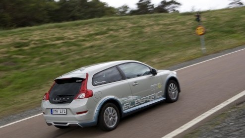 Volvo heeft de ambitie Towards to Zero gesteld. Niet alleen in het aantal dodelijke slachtoffers in een Volvo, maar ook als het om de CO2-uitstoot aan komt. Daartoe is onder meer de C30 Electric ont