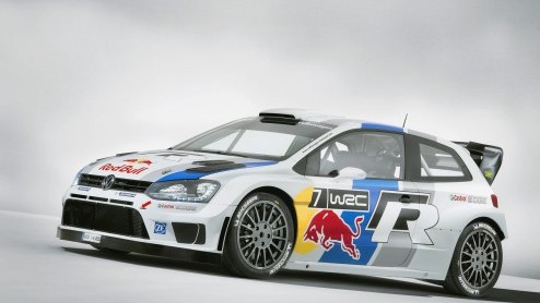 In Monaco heeft Volkswagen het doek gehaald van de Polo R WRC. De potige Polo met 315 pk doet volgend jaar mee aan de World Rally Championship en krijgt er - veel belangrijker - een 220 pk broertje bi