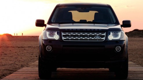 Land Rover introduceert op de Freelander 2 SE het zogeheten Prestige Pack met de nadruk op comfort, luxe en gebruiksgemak dankzij een arsenaal aan opties tegen een beperkte meerprijs.