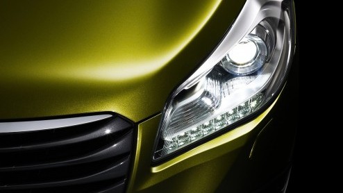Productiemodel Suzuki S Cross ziet het licht op de Autosalon van Geneve 2013.