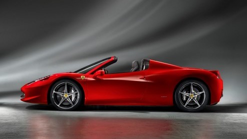 Ferrari breidt het modelgamma van de 458 uit. Na de gesloten Italia presenteren de Italianen op de IAA Frankfurt de 458 Spider met V8 middenmotor en volledig inklapbare hardtop.