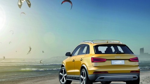Audi heeft in Peking twee bijzondere studiemodellen van de Q3 klaarstaan. De RS Q3 heeft zich al mogen laten zien, maar de Q3 jinlong yufeng hadden we nog niet gezien. En nee, die naam hebben wij niet