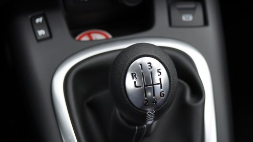 Renault heeft een nieuwe dieselmotor ontwikkeld. Slechts 1.6 liter groot, maar met een vermogen van 130 pk en 320 Nm de krachtigste in zijn klasse. Het blok heeft zowaar Formule 1-genen. We reden de n