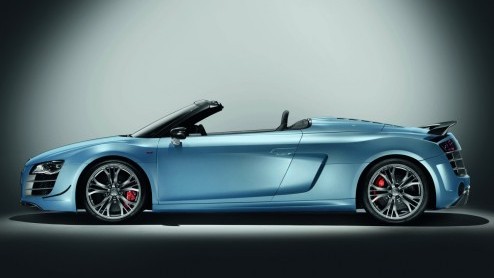 Na 333 exemplaren gebouwd te hebben van de Audi R8 GT coupe introduceert de Duitse fabrikant de topless versie. Rond het Zuid-Duitse Ingolstadt (de thuishaven van Audi, nabij Mnchen) maakten we de ee