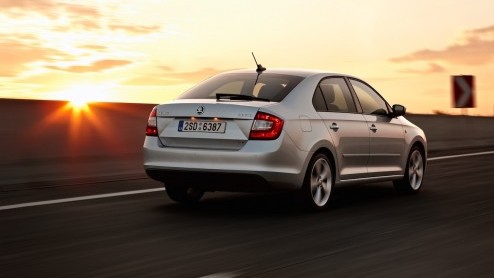Momenteel maken we kennis met de nieuwe Skoda Rapid. In aanloop naar de introductie op de Autosalon van Parijs heeft de importeur laten weten zich op een vanafprijs te richten tussen de 15.000 en 16.0
