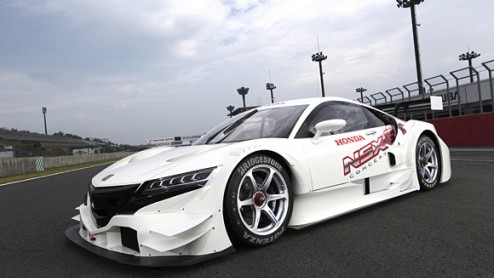 Honda NSX Concept-GT aan de start van GT500.