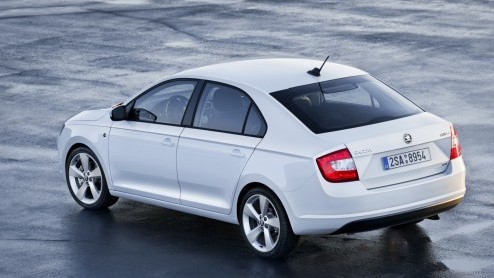 Skoda heeft er een nieuw model bij, de Rapid. De compacte hatchback met sedan-trekjes komt aan het eind van dit jaar op de markt en zal in september op de Autosalon van Parijs worden gepresenteerd aan