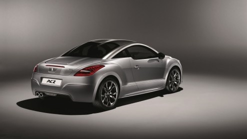 Peugeot introduceert een gelimiteerde uitvoering van de RCZ die ook naar Nederland komt; de RCZ Onyx. Deze exclusieve versie is gebaseerd op de versie met 1.6 THP en gaat iets meer dan 34 mille kosten