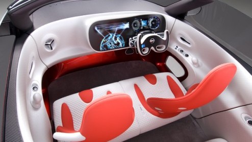 We hebben al gezien dat Nissan op de Tokyo Motor Show hun sportscar GT-R en eigenwijze Pivo 2 presenteert, maar er is meer in huis. Wat te denken van de Intima, Round Box en NV200? Ook deze concepts v