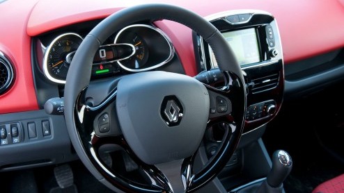 Autotest nieuwe Renault Clio Estate met dCi 90 dieselmotor. Niet de ruimste, wel de lekkerste.
