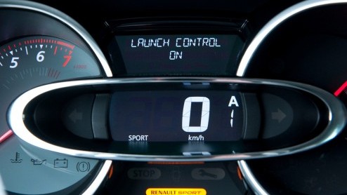 Eerste ronde met de nieuwe Renault Clio RS 1.6 turbo EDC. Wat een scheurneus, met 200 pk en felle looks.