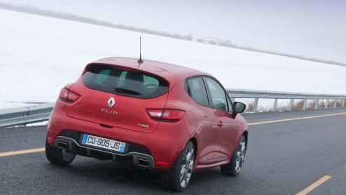 Eerste ronde met de nieuwe Renault Clio RS 1.6 turbo EDC. Wat een scheurneus, met 200 pk en felle looks.