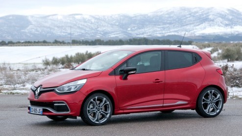 Eerste ronde met de nieuwe Renault Clio RS 1.6 turbo EDC. Wat een scheurneus, met 200 pk en felle looks.