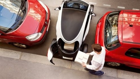 De Twizy komt ook als Cargo te koop. De Twizy is daartoe enigszins aangepast om als bestelwagen dienst te kunnen doen.