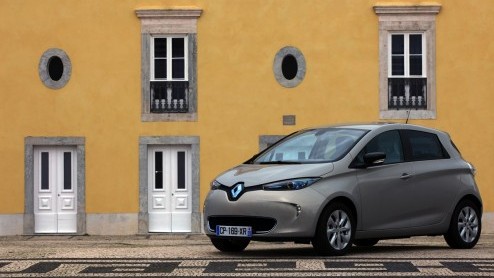 Autotest Renault ZOE, de vierde elektrische auto van Renault in de Z.E. familie. Compact en toch relatief ruim.
