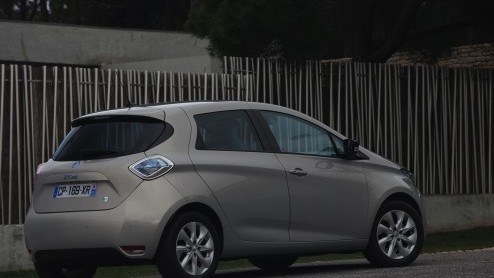 Autotest Renault ZOE, de vierde elektrische auto van Renault in de Z.E. familie. Compact en toch relatief ruim.