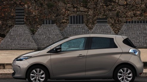 Autotest Renault ZOE, de vierde elektrische auto van Renault in de Z.E. familie. Compact en toch relatief ruim.