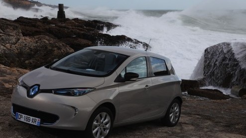 Autotest Renault ZOE, de vierde elektrische auto van Renault in de Z.E. familie. Compact en toch relatief ruim.