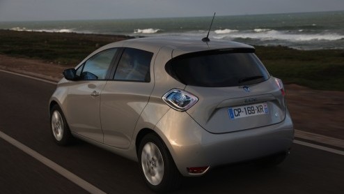 Autotest Renault ZOE, de vierde elektrische auto van Renault in de Z.E. familie. Compact en toch relatief ruim.