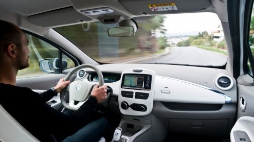 Autotest Renault ZOE, de vierde elektrische auto van Renault in de Z.E. familie. Compact en toch relatief ruim.