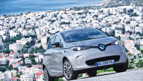 Autotest Renault ZOE, de vierde elektrische auto van Renault in de Z.E. familie. Compact en toch relatief ruim.