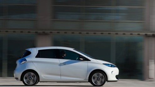 Autotest Renault ZOE, de vierde elektrische auto van Renault in de Z.E. familie. Compact en toch relatief ruim.