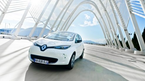 Autotest Renault ZOE, de vierde elektrische auto van Renault in de Z.E. familie. Compact en toch relatief ruim.