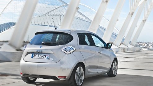 Autotest Renault ZOE, de vierde elektrische auto van Renault in de Z.E. familie. Compact en toch relatief ruim.