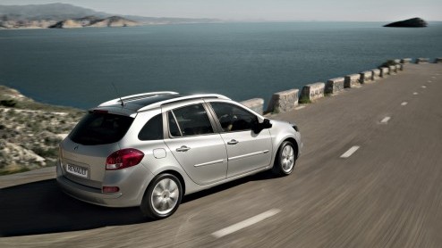 Stilletjes heeft Renault de Clio Estate dCi op dieet gezet. Zelfs zodanig dat hij het eco2 label met 14% bijtelling en vrijstelling van BPM en wegenbelasting verdient. De Fabia Combi en Ibiza ST hebbe